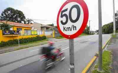 Faixas exclusivas para motos ganham as cidades