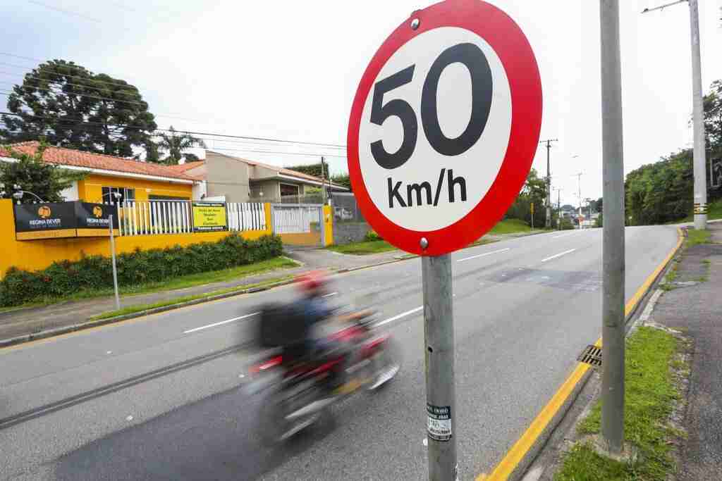 faixa exclusiva para motos faixa exclusiva para motos